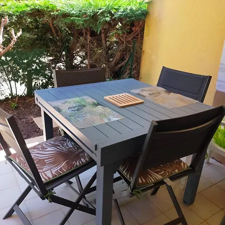 Chez Michele Et Vincent Сен-Рафаэль